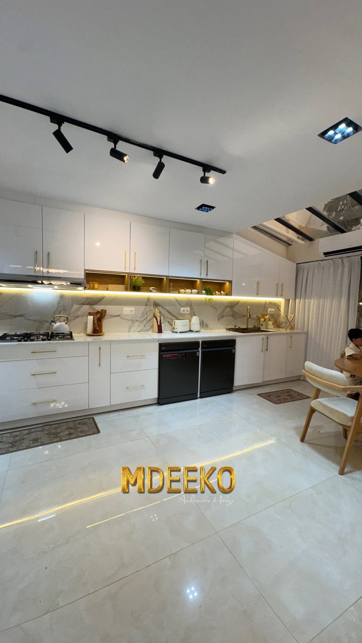 576626409_1221152740035614_4459642403695102940_n