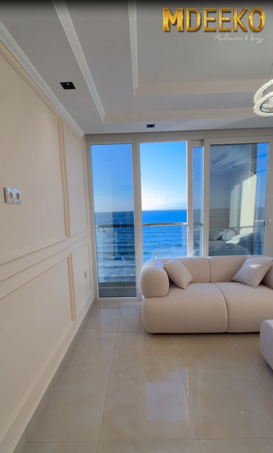 Appartement T4 rénové à Mostaganem – Design moderne & vue sur mer